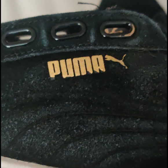 LAST CHANCE Used Suede Puma Sneakers - Picture 6 of 6